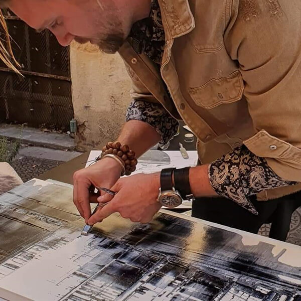 Discover who is Julien Rey